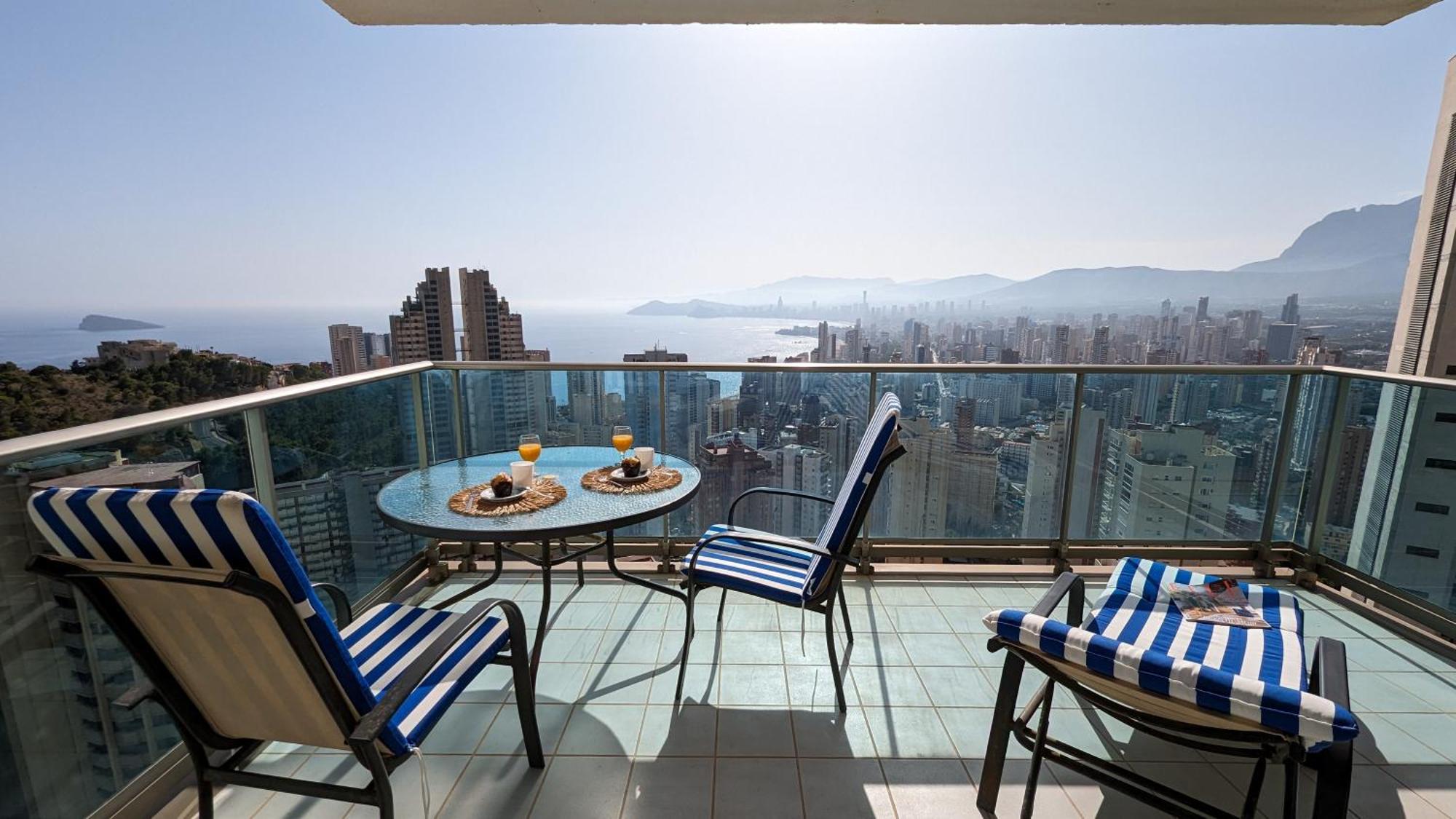 Torre Lugano Sea View Apartment Benidorm Bagian luar foto