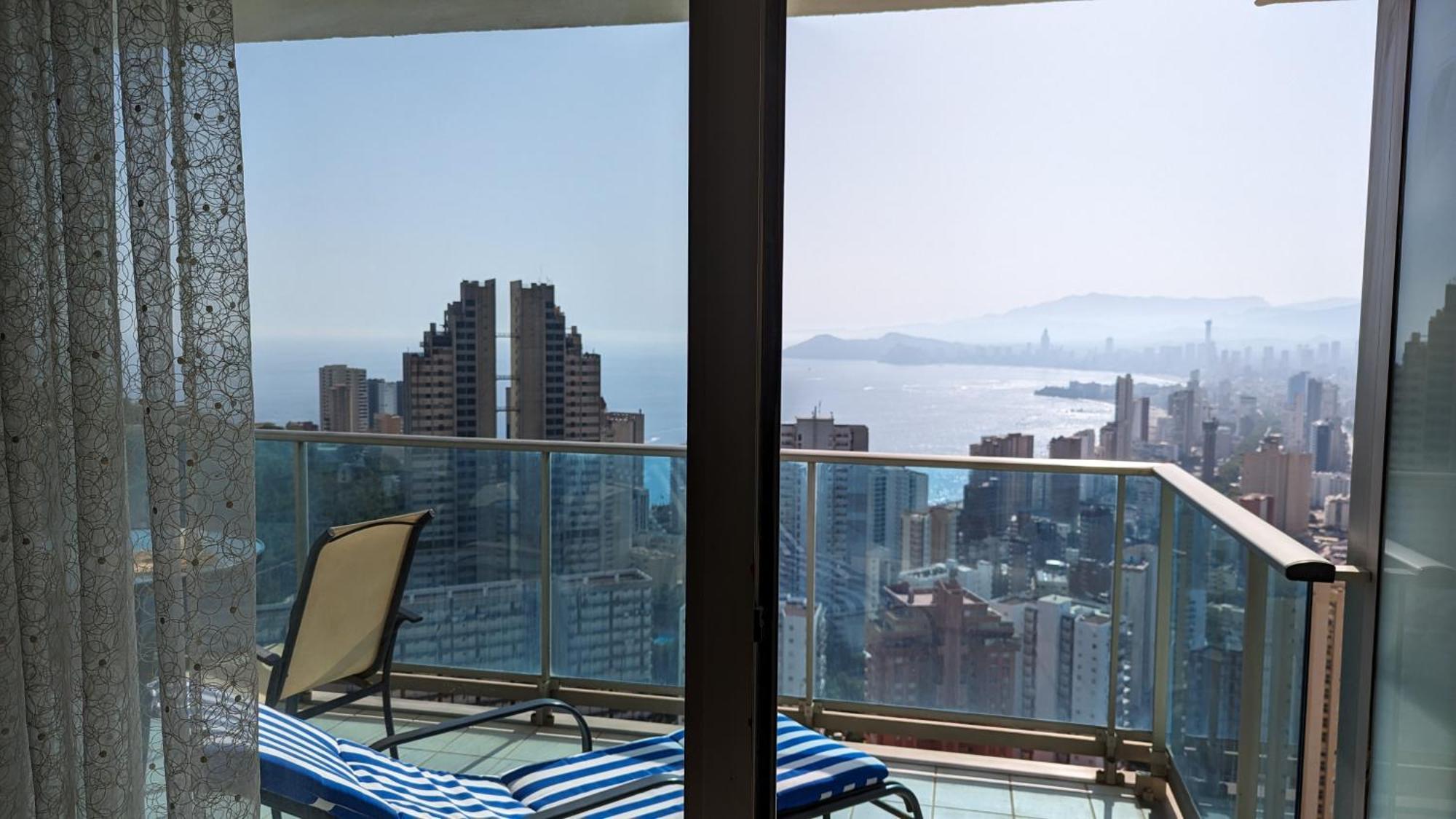 Torre Lugano Sea View Apartment Benidorm Bagian luar foto